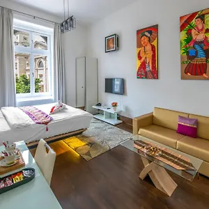 Andrassy Thai Budapeşte